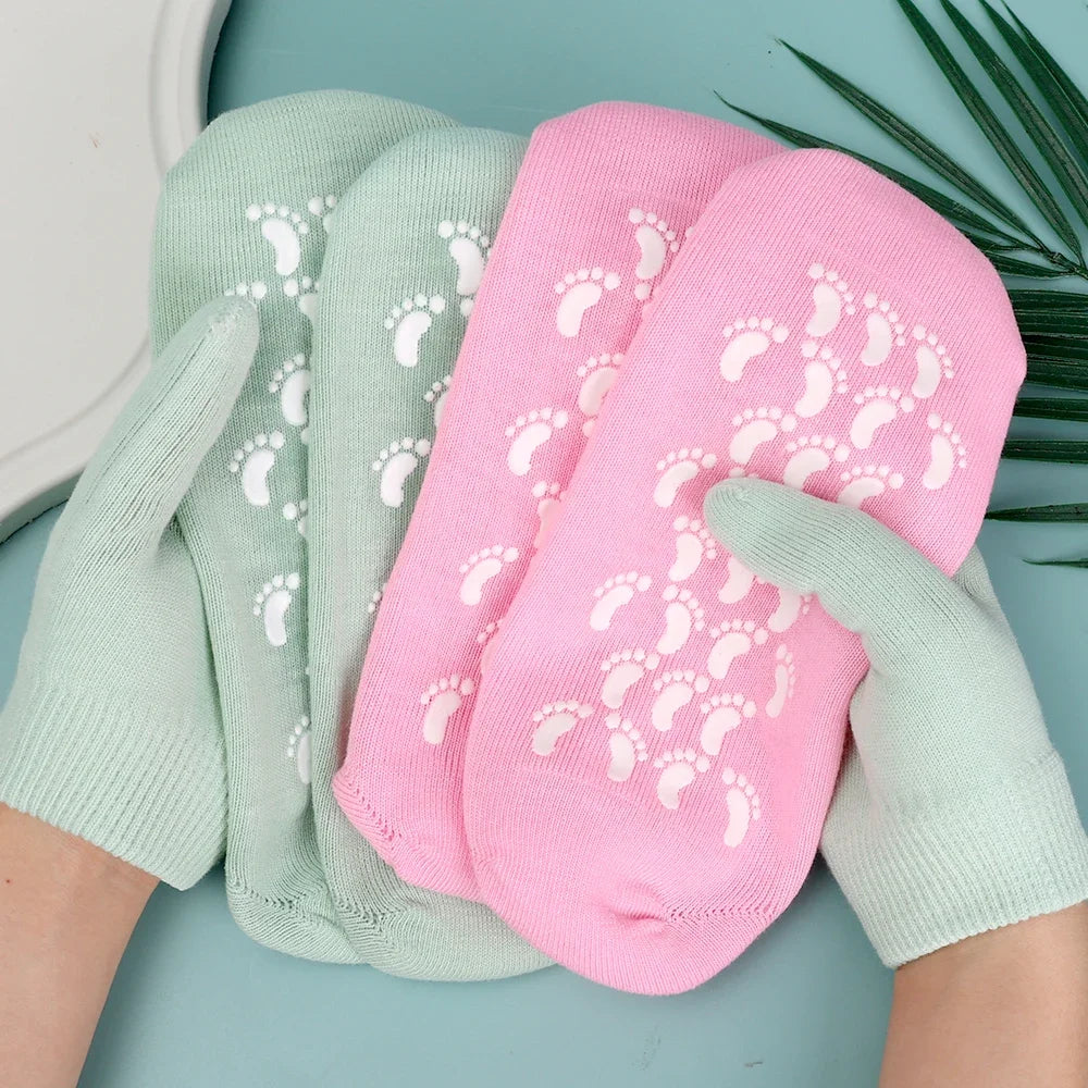 Reusable Moisturizing Socks and Gloves